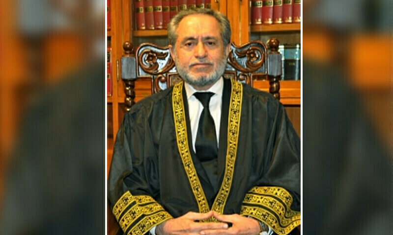 جسٽس مندوخيل جو اختلاف: هڪ جمهوريت پسند آواز